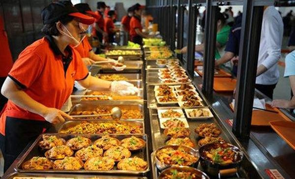 团膳的饭堂外包如何实现标准化管理